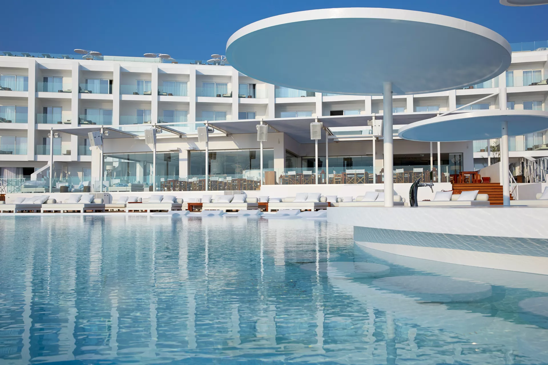 Tiara Holidays - Nikki Beach Resort & Spa - bazen